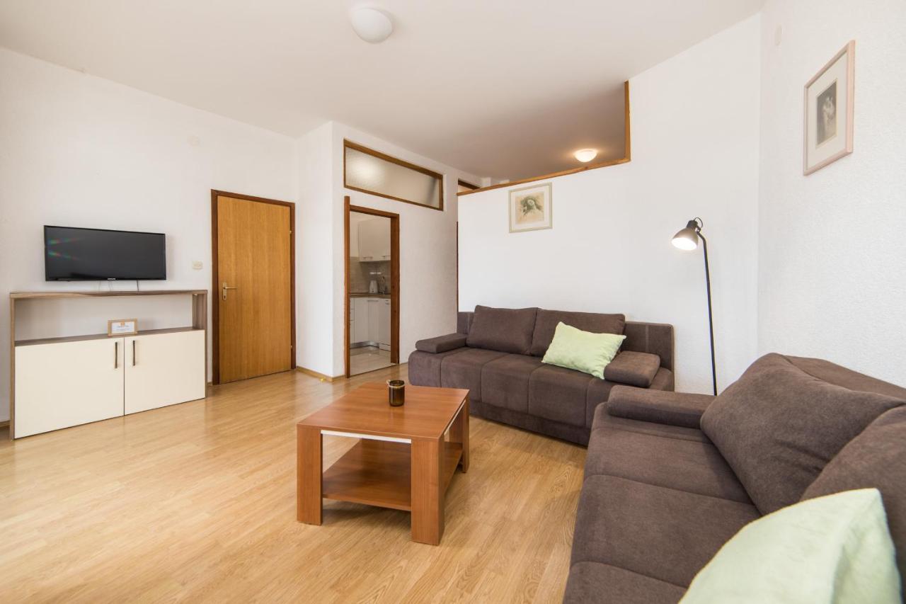 Apartmani Aida Zivogosce Exterior photo
